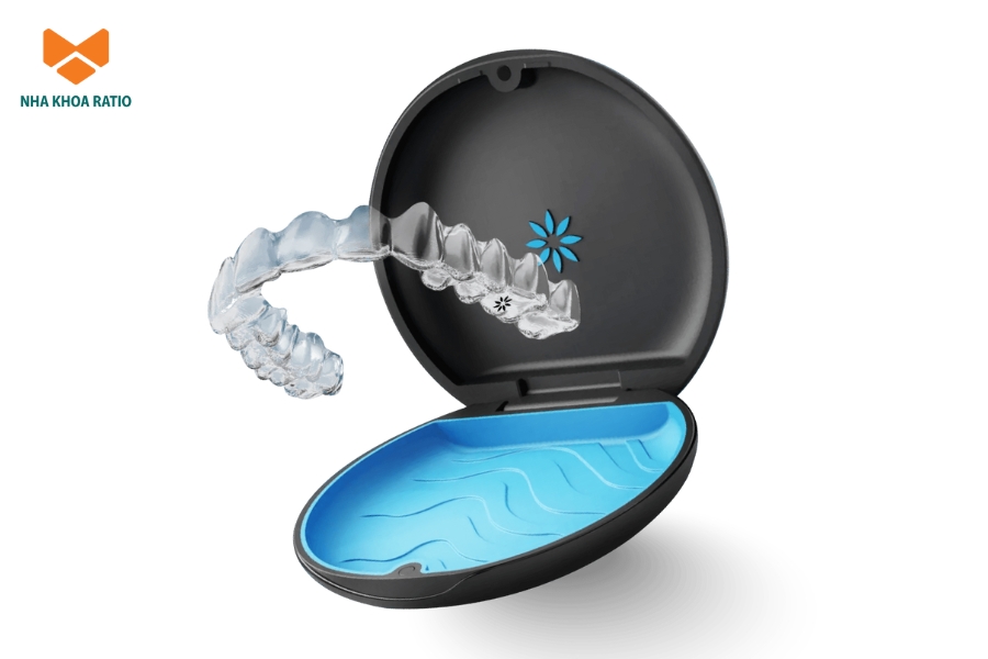Niềng răng Invisalign là phương pháp chỉnh nha bằng khay trong suốt Niềng răng Invisalign là phương pháp chỉnh nha bằng khay trong suốt