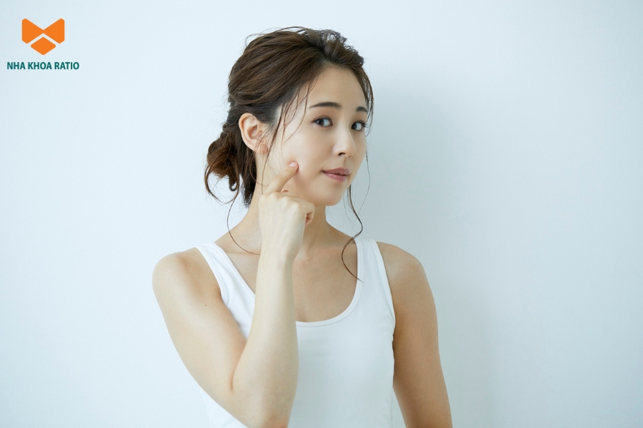 Hóp má khi niềng răng hầu hết không vĩnh viễn